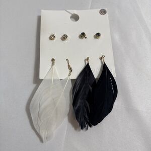 Forever 21 Earrings 4 Pair Feathers & Studs New On Card Black White